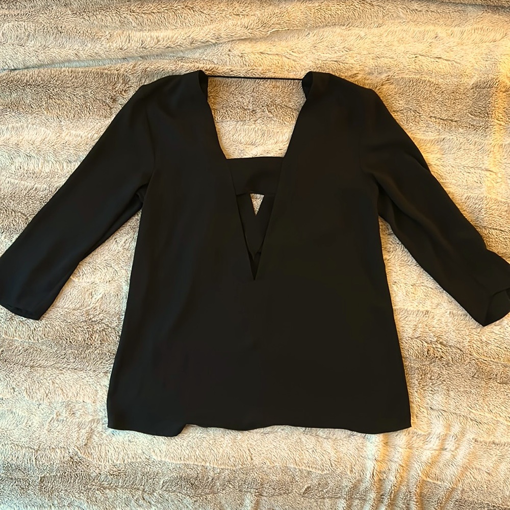 Express sheer blouse, perfect with jeans for a night out. Like new, size XS